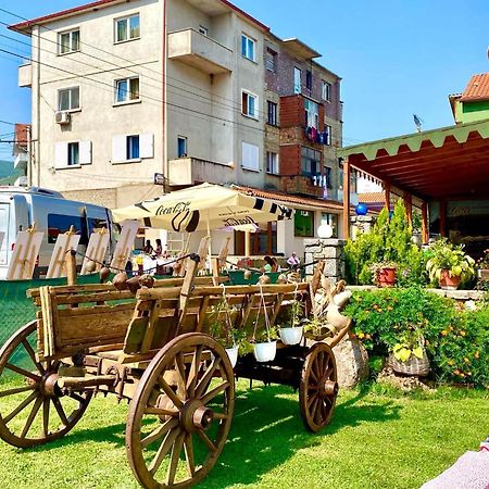 Lini Hotel Restorant Leza מראה חיצוני תמונה