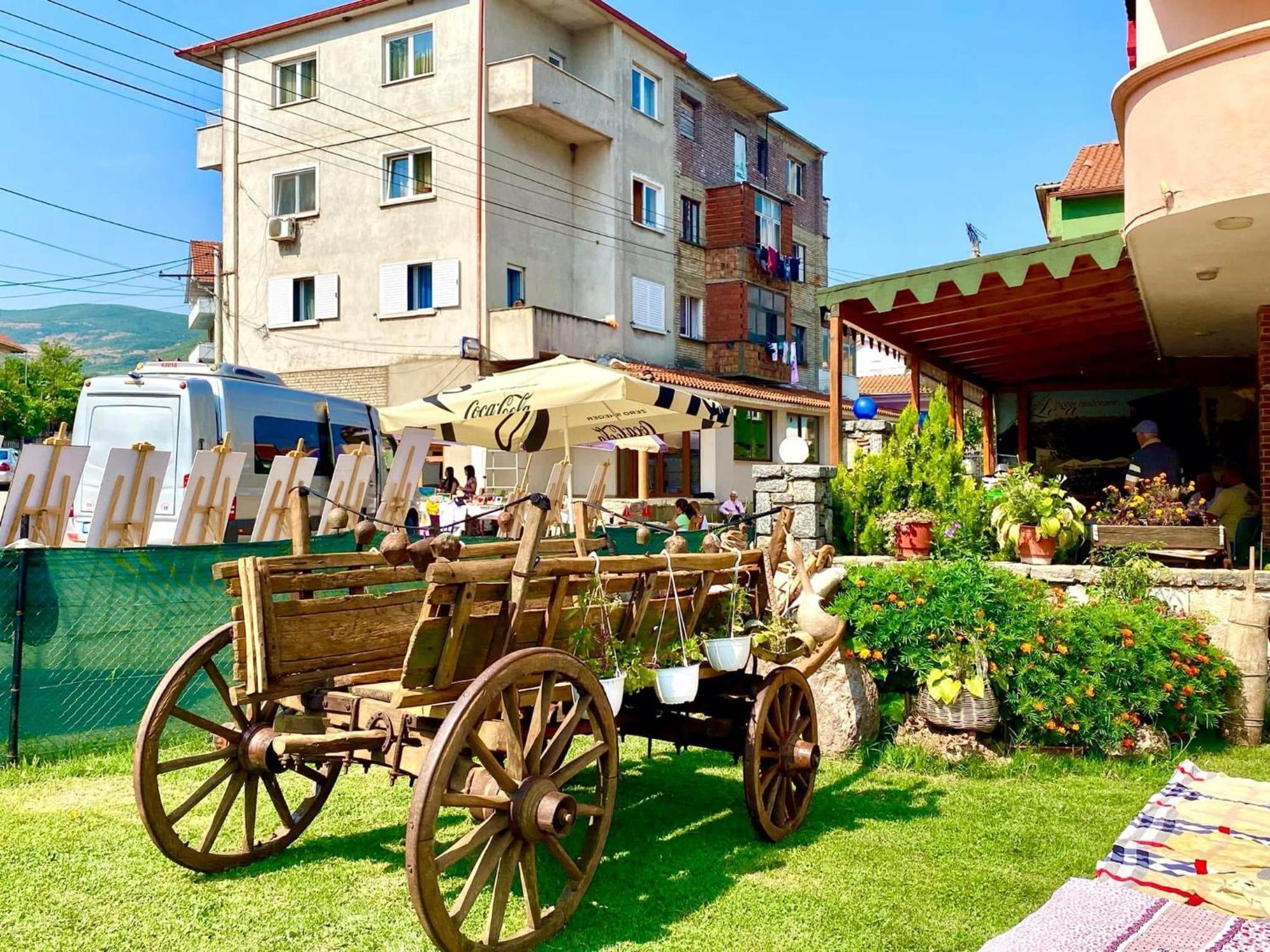 Lini Hotel Restorant Leza מראה חיצוני תמונה